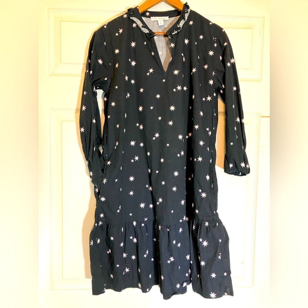 Free Assembly, long sleeve, mini, with pockets, excellent condition, size small